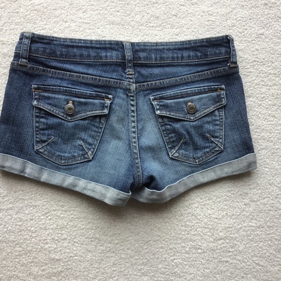 FOREVER 21 BLUE DENIM SHORTS SIZE 27 - Picture 2 of 5